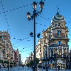 Los ciclistas no podrán superar los 10 km/h en la Avenida y San Fernando